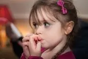  راهکار‌های جلوگیری از خوردن ناخن توسط کودکان