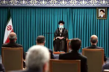 رئیس‌جمهور و اعضای هیئت دولت با رهبر معظم انقلاب دیدار کردند/گزارش تصویری