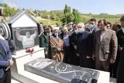 حضور وزیر بر سر مزار قوی‌ترین مرد جهان+عکس