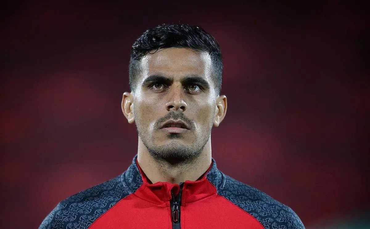 مدافع پرسپولیس، ۹ زندانی را آزاد کرد