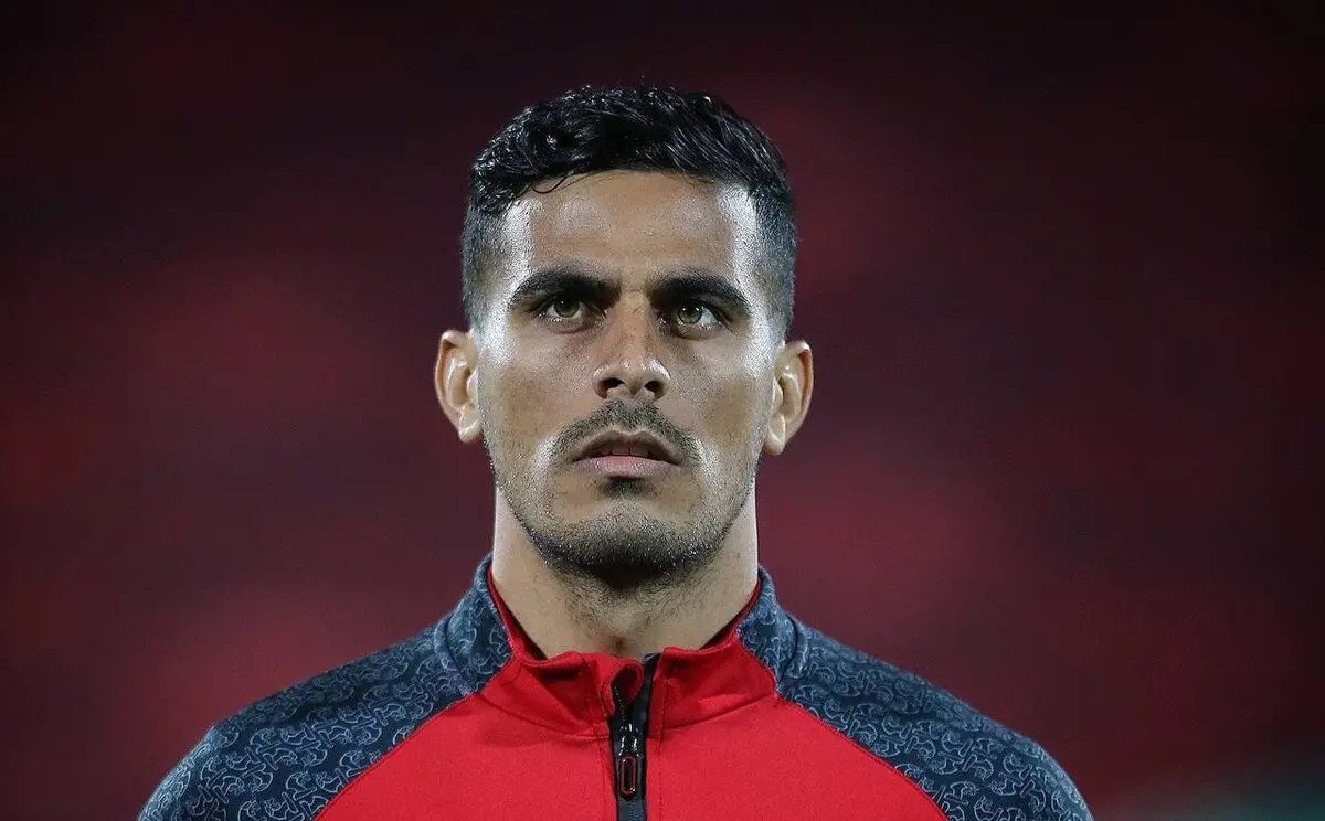 مدافع پرسپولیس، ۹ زندانی را آزاد کرد