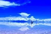 عجیب‌ترین دریاچه نمک جهان با سطح آینه‌ای / تصاویر