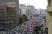 Putin uses tough tactics against protest challenge