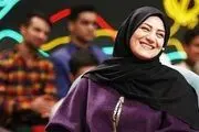 حال خوش کودکان در کنار خانم بازیگر /عکس