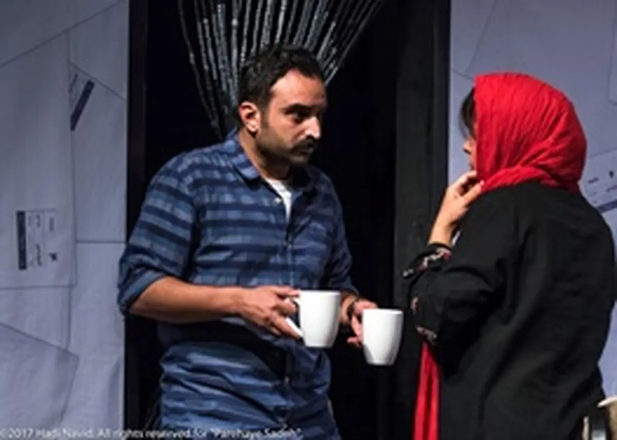 کارگردان «لانتوری» پشت صحنه «پاره‌های ساده»/ عکس