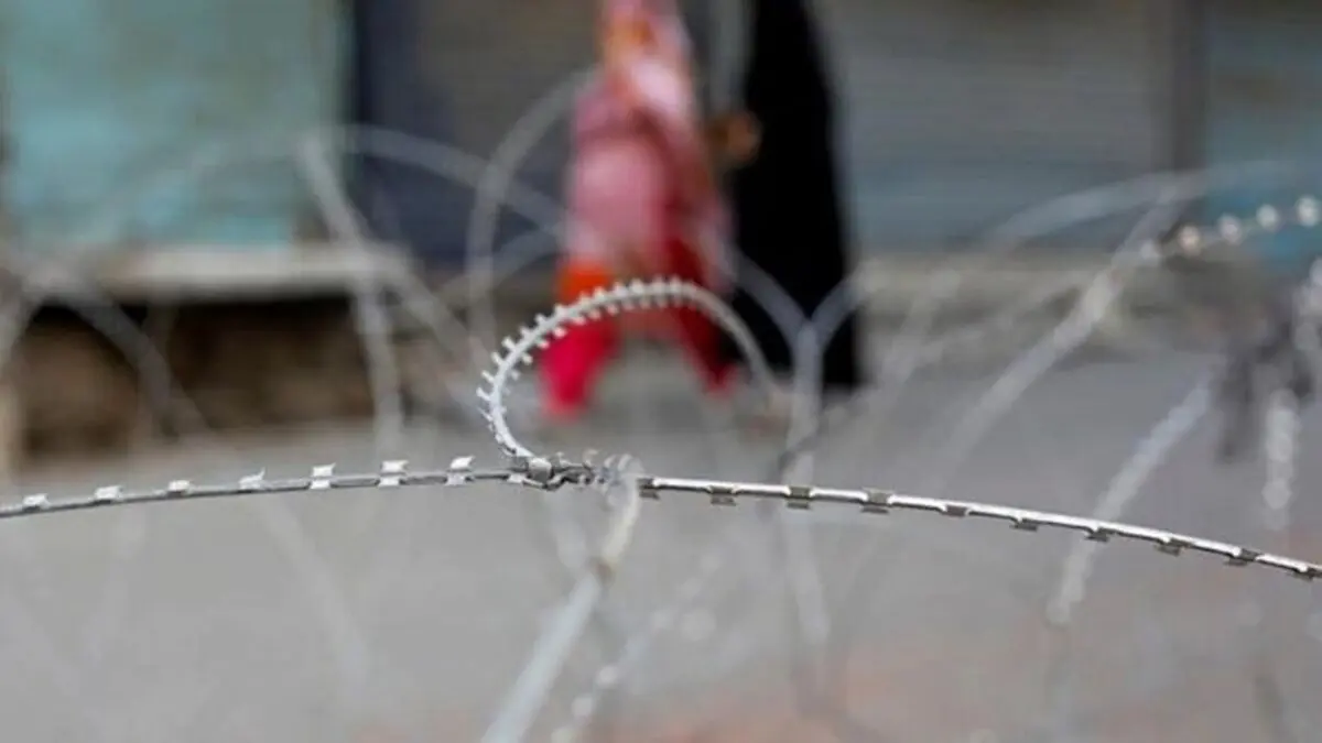 
هند هشدار سفر به کشمیر را لغو می‌کند
