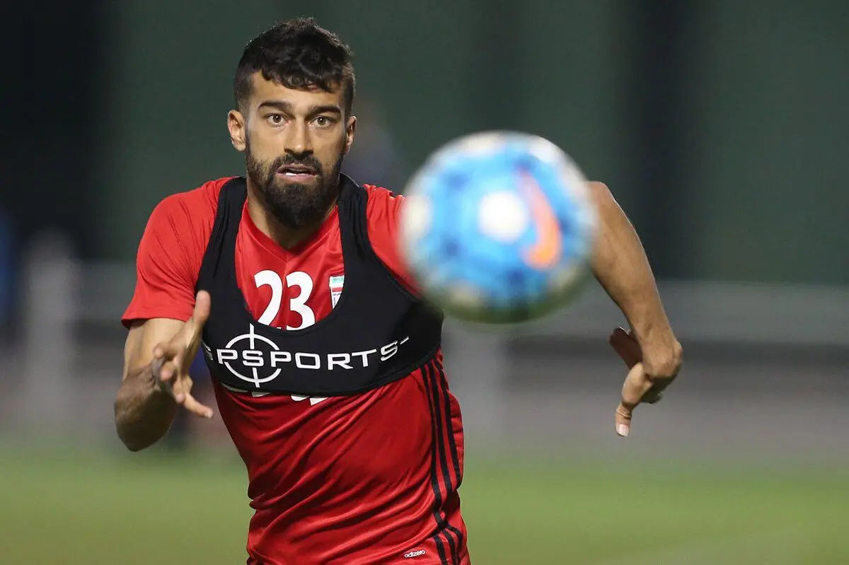 استقلال همچنان به دنبال مدافع اخراجی پرسپولیس؟