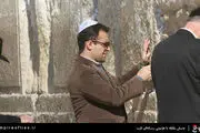 عکسِ یادگاری پسر متوهم سیا با رؤسایش