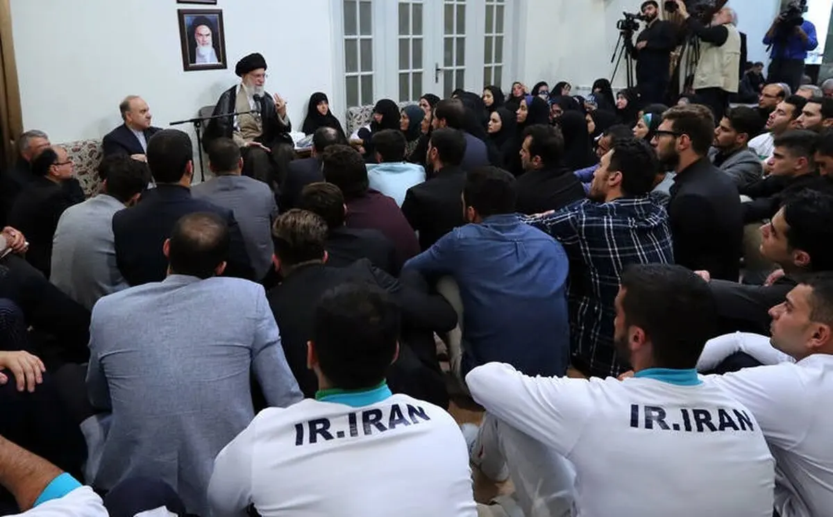 مدال‌آوران بازی‌های آسیایی با رهبر انقلاب دیدار  کردند