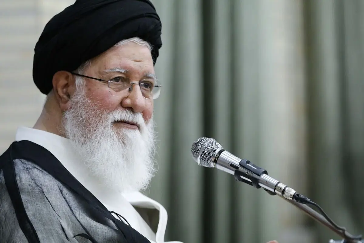 علم‌الهدی: دیپلمات‌ها خود را با میدان هماهنگ کنند؛