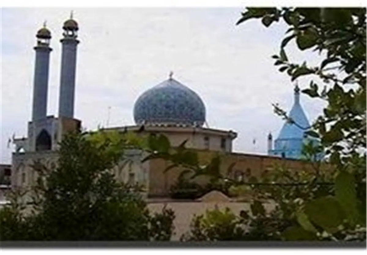 بیش از ۵ میلیارد ریال هزینه در بقاع متبرکه لارستان هزینه شده است