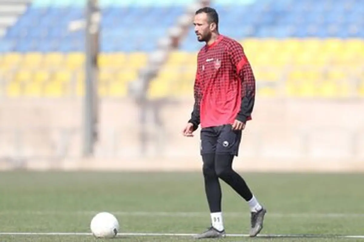 استوری همسر لئاندرو پریرا با پیراهن پرسپولیس+ عکس
