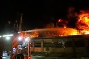  آتش‌سوزی دو کارخانه در قم‎/ گزارش تصویری