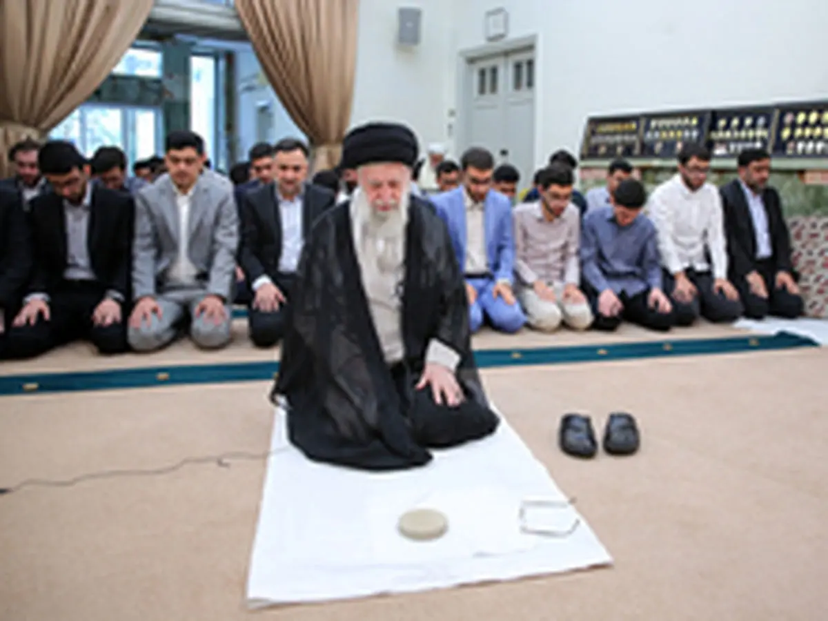 دیدار جمعی از مدالآوران المپیادهای علمی با رهبر انقلاب