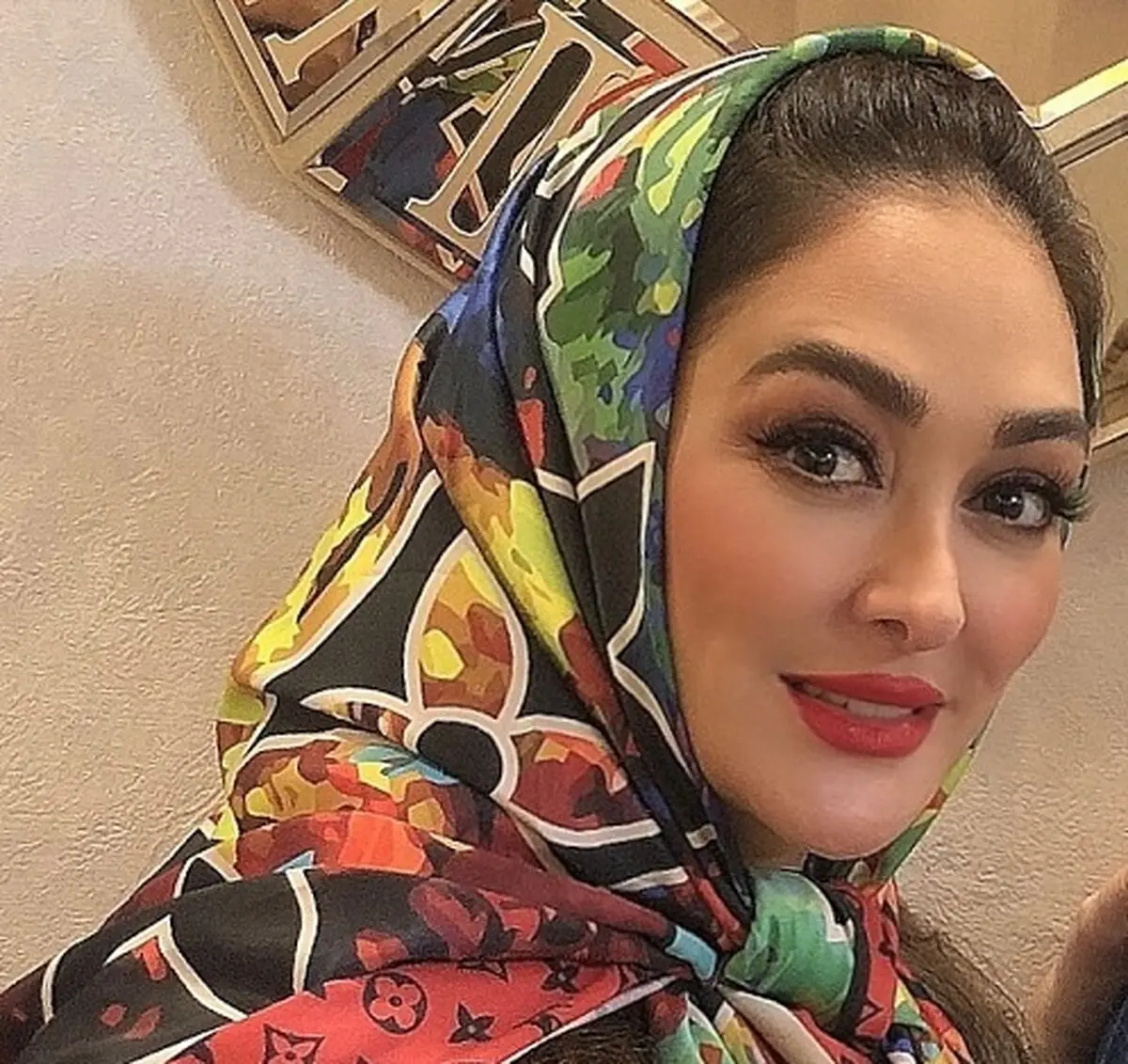 قدم زدن الهام حمیدی در مکانی رویایی /عکس