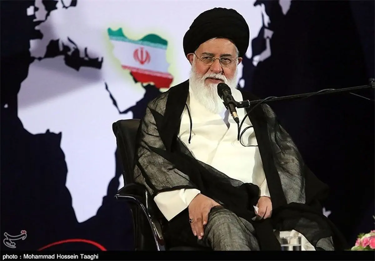 محور مشهد ۲۰۱۷ "امام رضا(ع)" باشد نه "ساز و کمانچه"