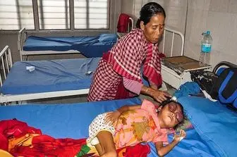 عفونت چشمان دختر بچه هندی را غرق در خون کرد/ عکس (+18)
