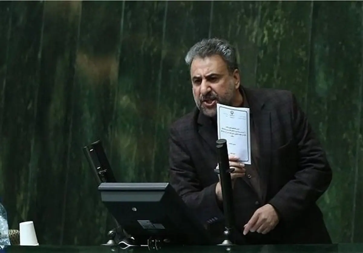 فلاحت پیشه به ترامپ: در تهران تنها نظامیان با تو سخن می‌گویند