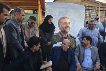 همراه با مهدی تاج در شهر فارسان/ گزارش تصویری