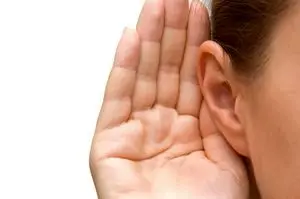 مهم‌ترین نشانه‌های سکته گوش چیست؟