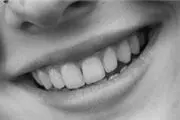 متوسط خنده خانم ها در روز چقدر است؟
