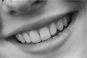 متوسط خنده خانم ها در روز چقدر است؟