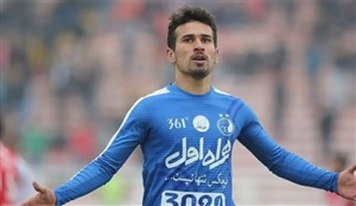 مهاجم مازاد استقلال در یک قدمی ذوب آهن