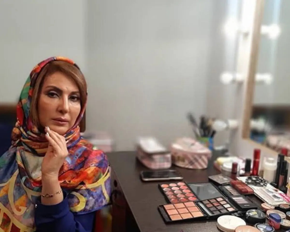 پوشش محلی فاطمه گودرزی در دل طبیعت زیبای بهاری /عکس