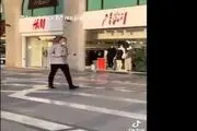اعتراض شهروندان سعودی به تبلیغات نامتعارف در خیابان‌های مدینه