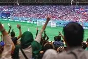 اکران فوتبال در موقعیت آفساید!