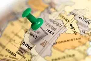  انگلیس آمریکا را برای کاهش تحریم‌های ایران تحت فشار گذاشته