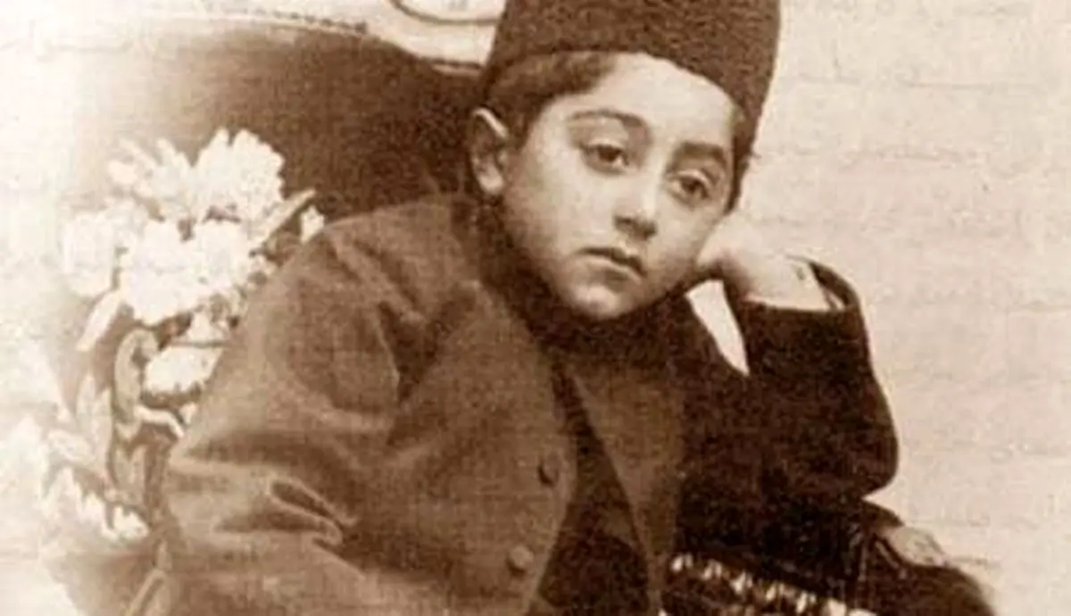 از ماجرای تعزیه خوانی احمد شاه تا کشتن شمرخوان به ضربه گلوله