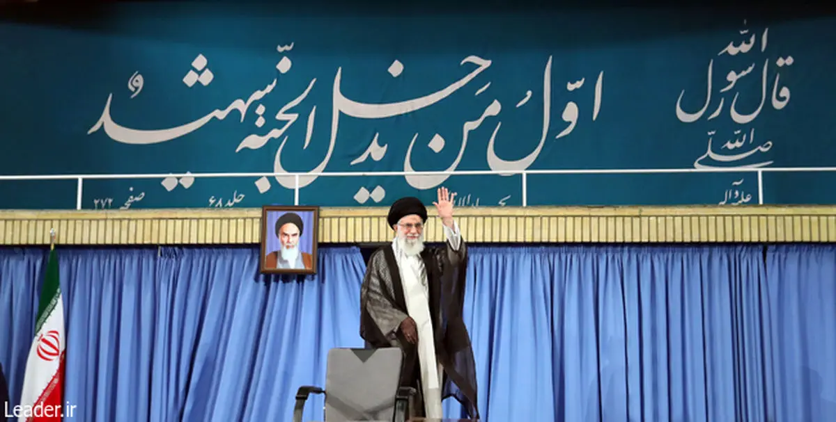 جمهوری اسلامی با اقتدار ایستاده و ملت به دشمنان سیلی خواهد زد