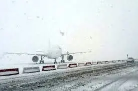 فرودگاه امام در برف بی تدبیری گیر کرد