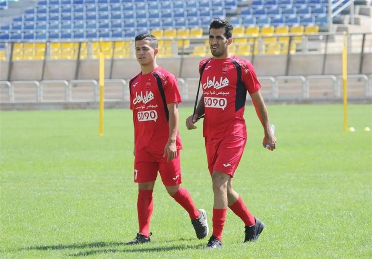 آسمان پرسپولیس پر ستاره شد+تصاویر