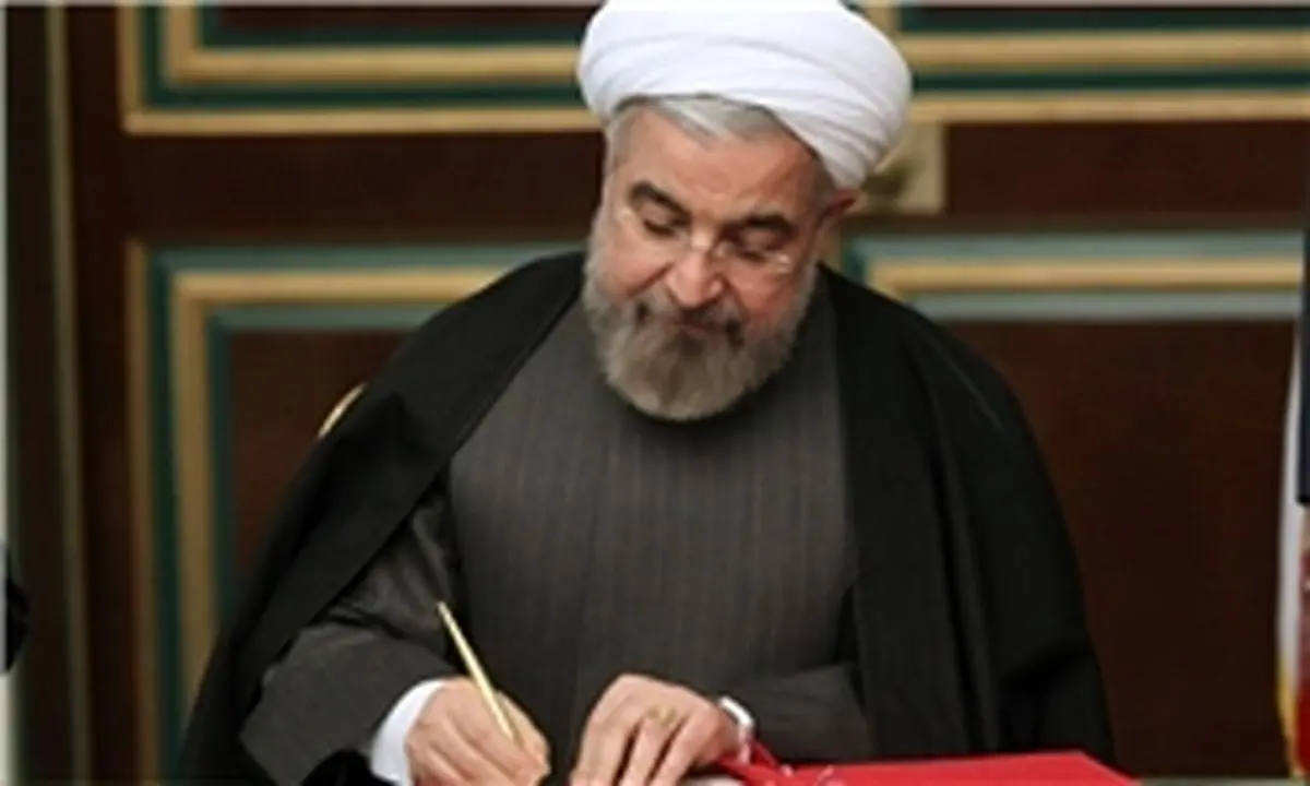 قدردانی روحانی از حضور آگاهانه و قدرشناسانه مردم در مراسم تشییع آیتالله هاشمی