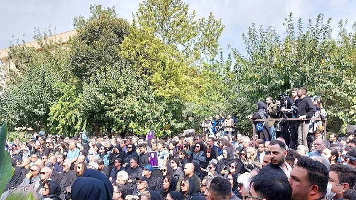 حضور چهره ها در مراسم تشییع «آتیلا پسیانی»