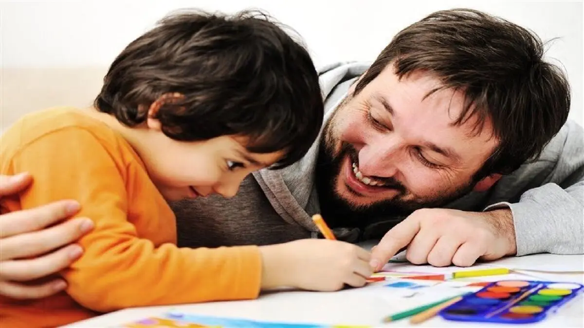 چگونگی رفتار والدین با فرزند دختر و پسر