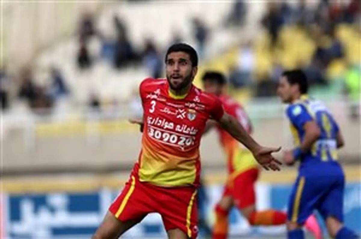 دو ستاره ای که به بازی پرسپولیس و فولاد نرسیدند