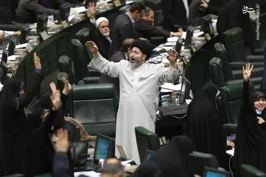 جلسه علنی مجلس در یکشنبه ۲۰ فروردین۱۴۰۲/گزارش تصویری