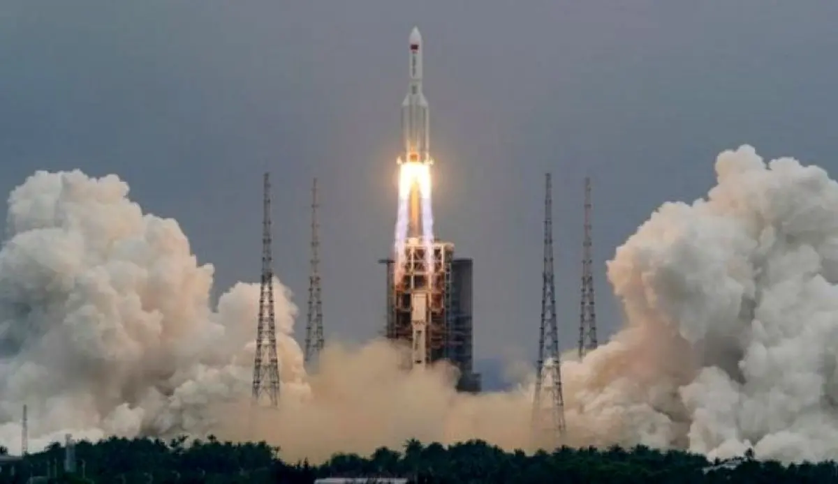 زمان برخورد راکت چینی به جو زمین