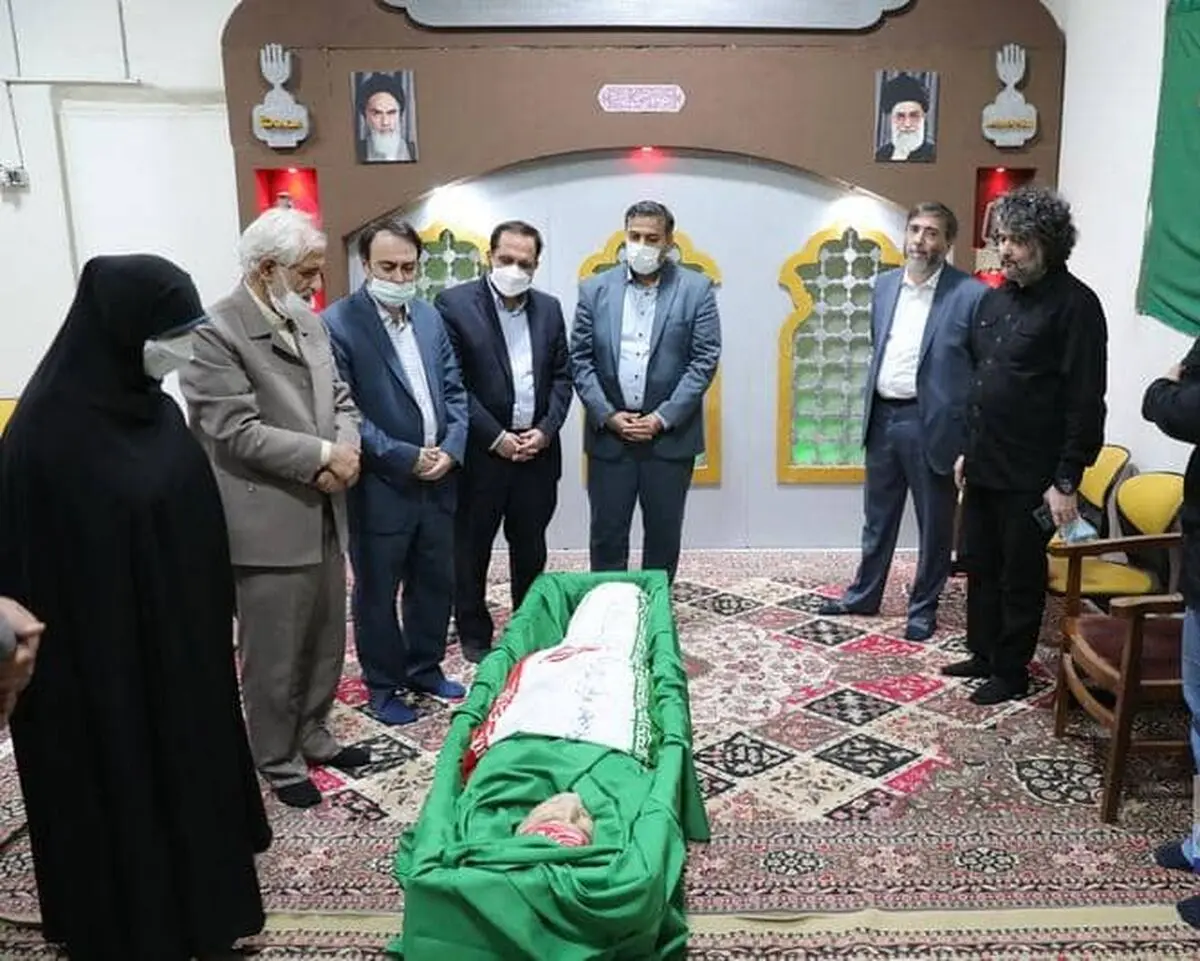 نادر طالب زاده الگویی شاخص در بین هنرمندان انقلابی است

