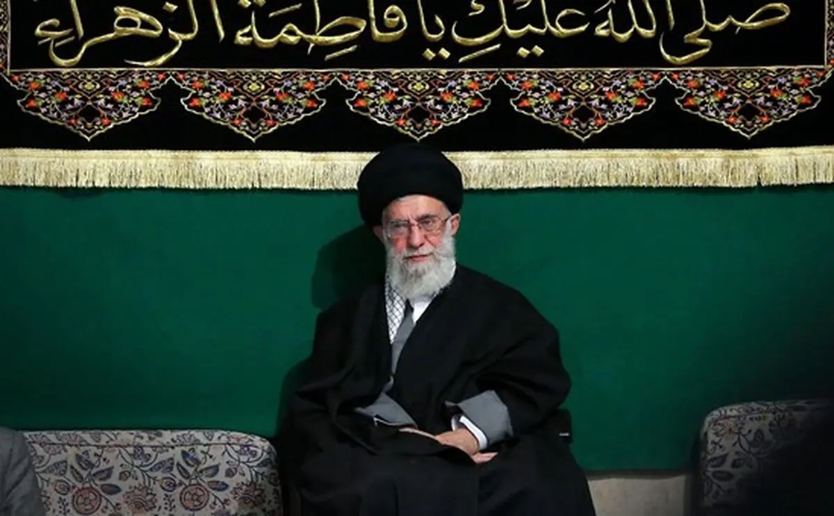 حاج قاسم در عزاداری فاطمیه در حسینیه امام خمینی(ره)+عکس