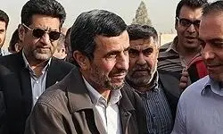حضور احمدی‌نژاد در مراسم ختم پدر محصولی
