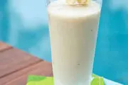 دستور تهیه اسموتی موز و جو