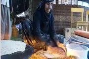 شعله های ساج و پخت نان محلی به خانوده ام امید تازه ای داده است+تصاویر