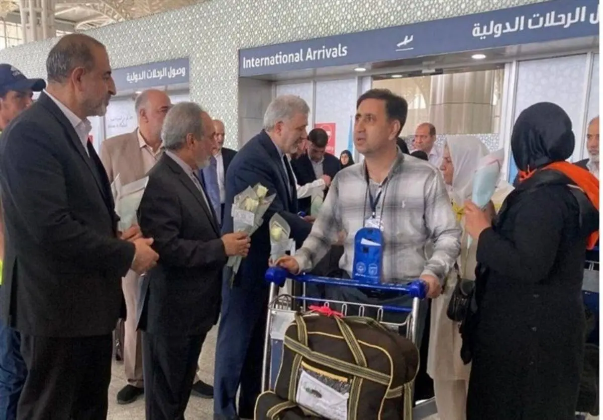 ورود اولین عمرهگزاران ایرانی به مدینه