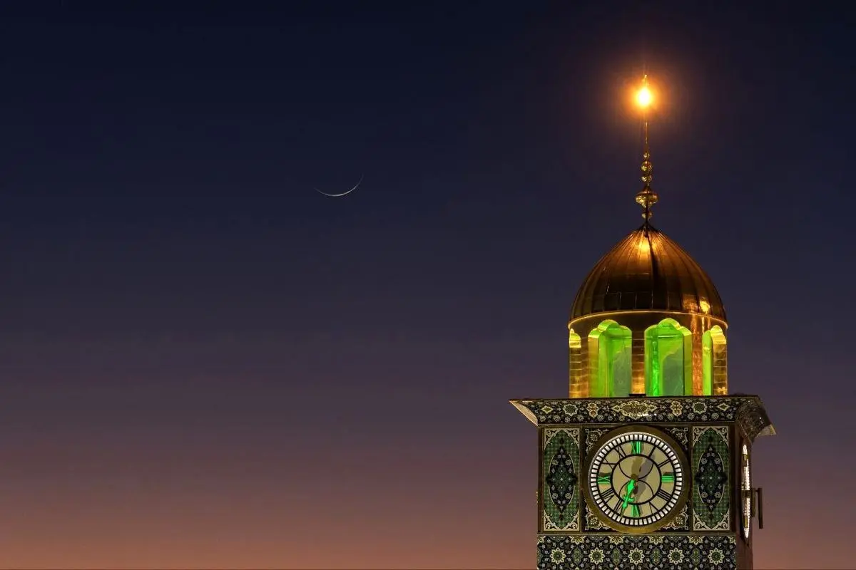 هلال ماه رمضان بر فراز حرم حضرت عباس(ع)+تصاویر