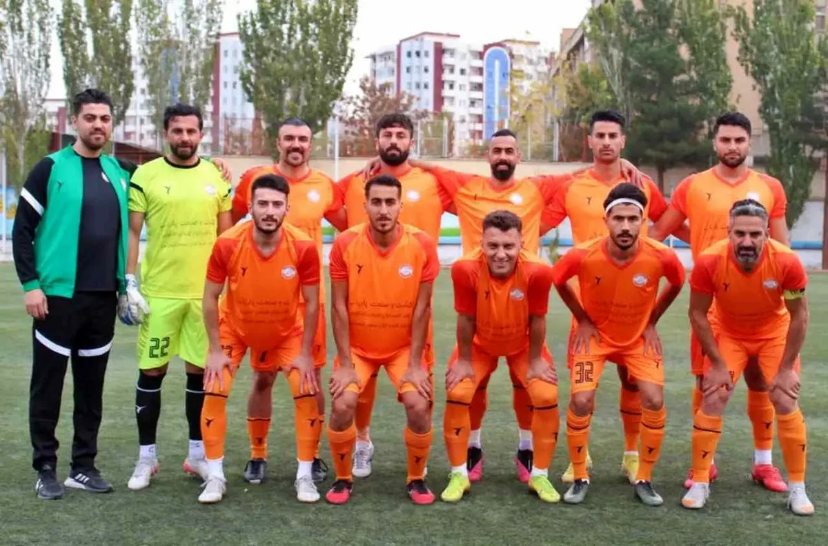 کُری سنگین برای استقلال 