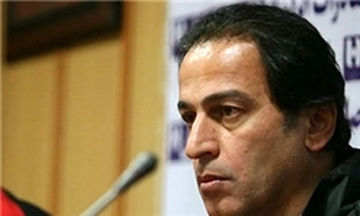 پروین از حضور شاگردانش لذت میبرد
